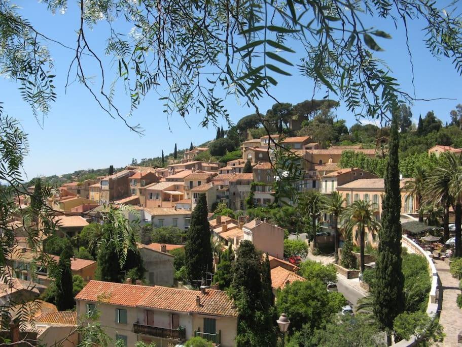 Lovely Flat In The Heart Of The Medieval City Hyères Exterior foto